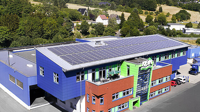 Außenaufnahme unserer Photovoltaik-Anlage