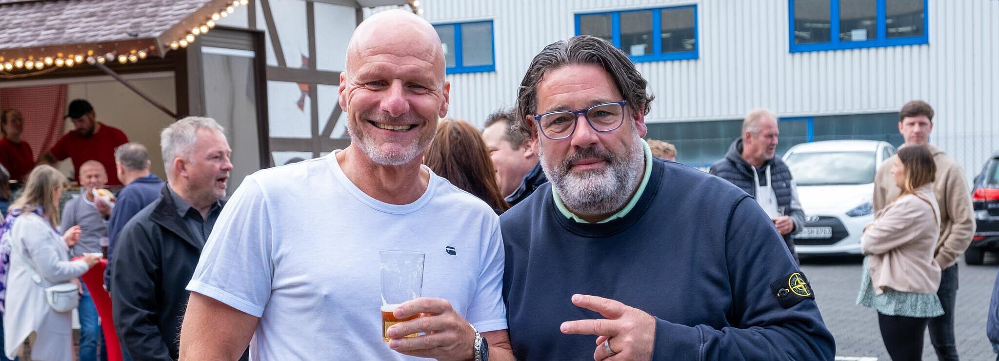 Unser Außendienst hat Spaß beim Sommerfest