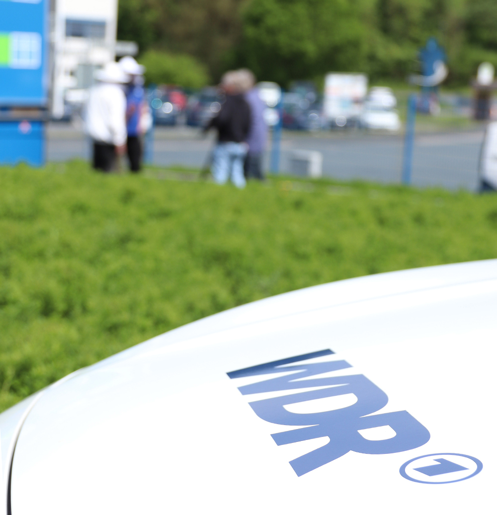 Der WDR zu Besuch beim Bienen-Haus