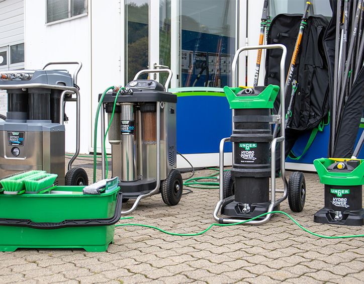 KLEIN die Einweihung der neuen Werkstatt für den Technischen Service KLEIN die Einweihung der neuen Werkstatt für den Technischen Service